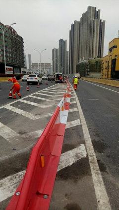 武漢市道路升級進(jìn)入收官階段，交通安全設(shè)施安裝同步提速